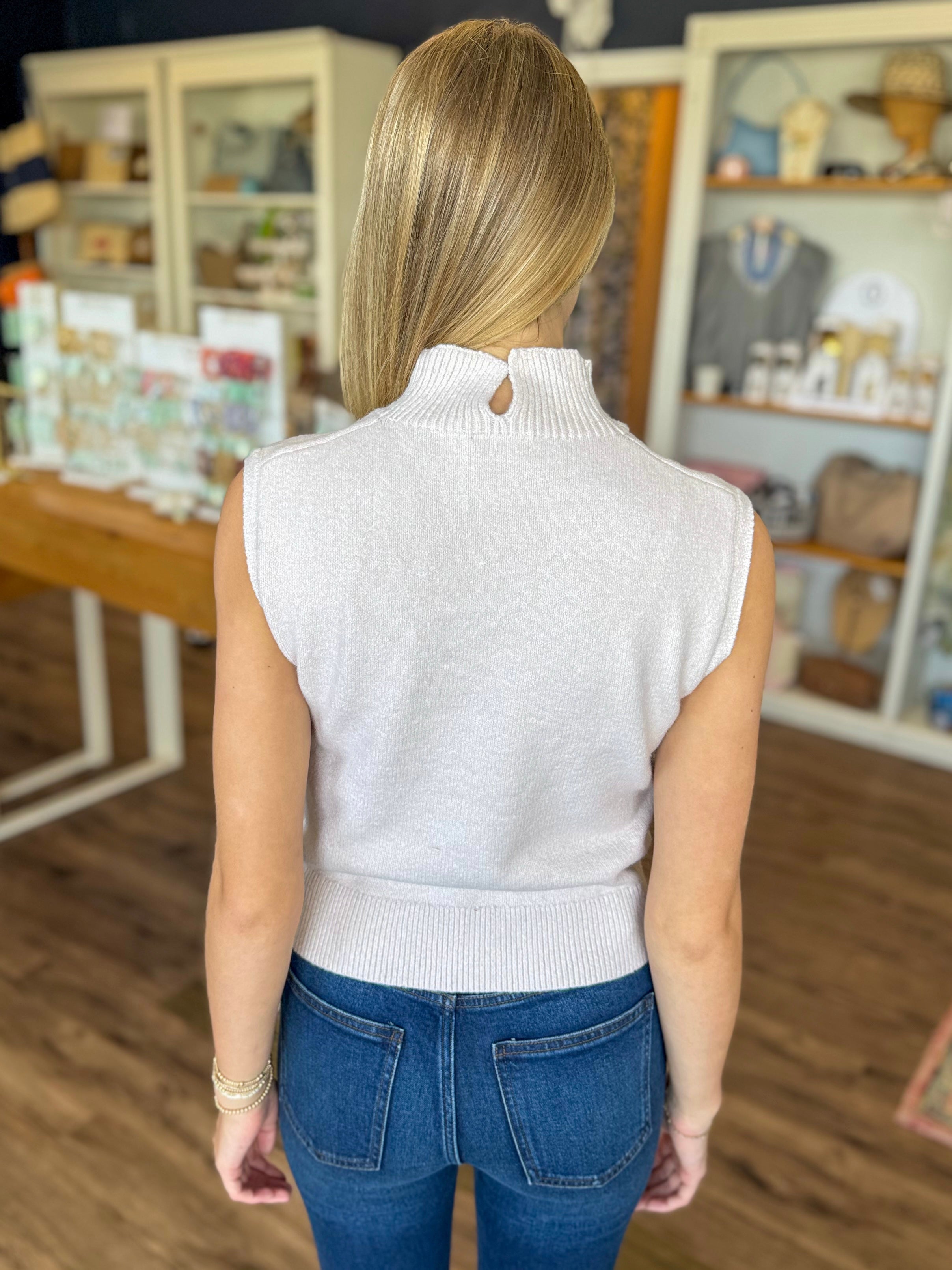 Ace Top in White Lotus