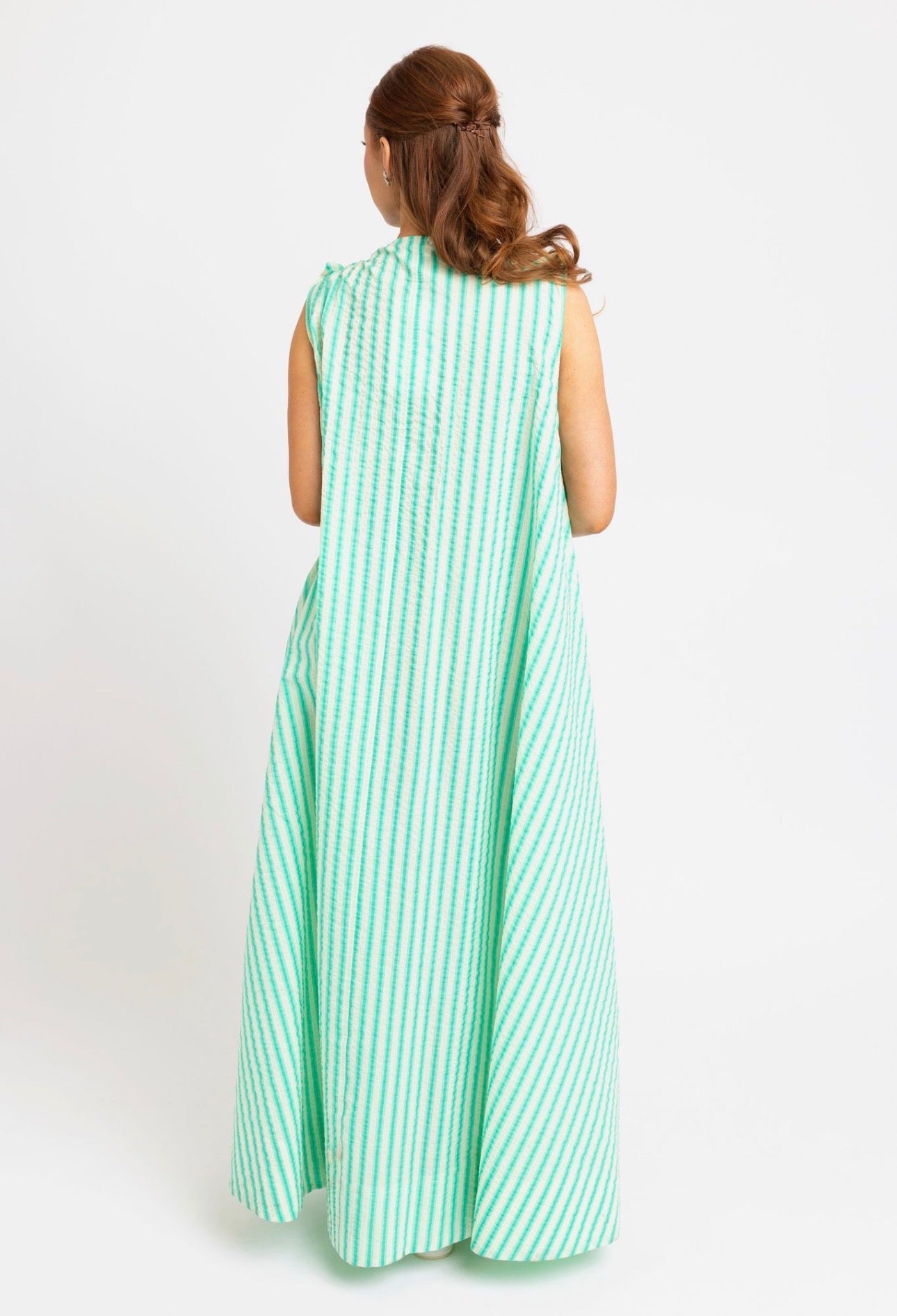Seersucker Stripe Scoop Neck Maxi