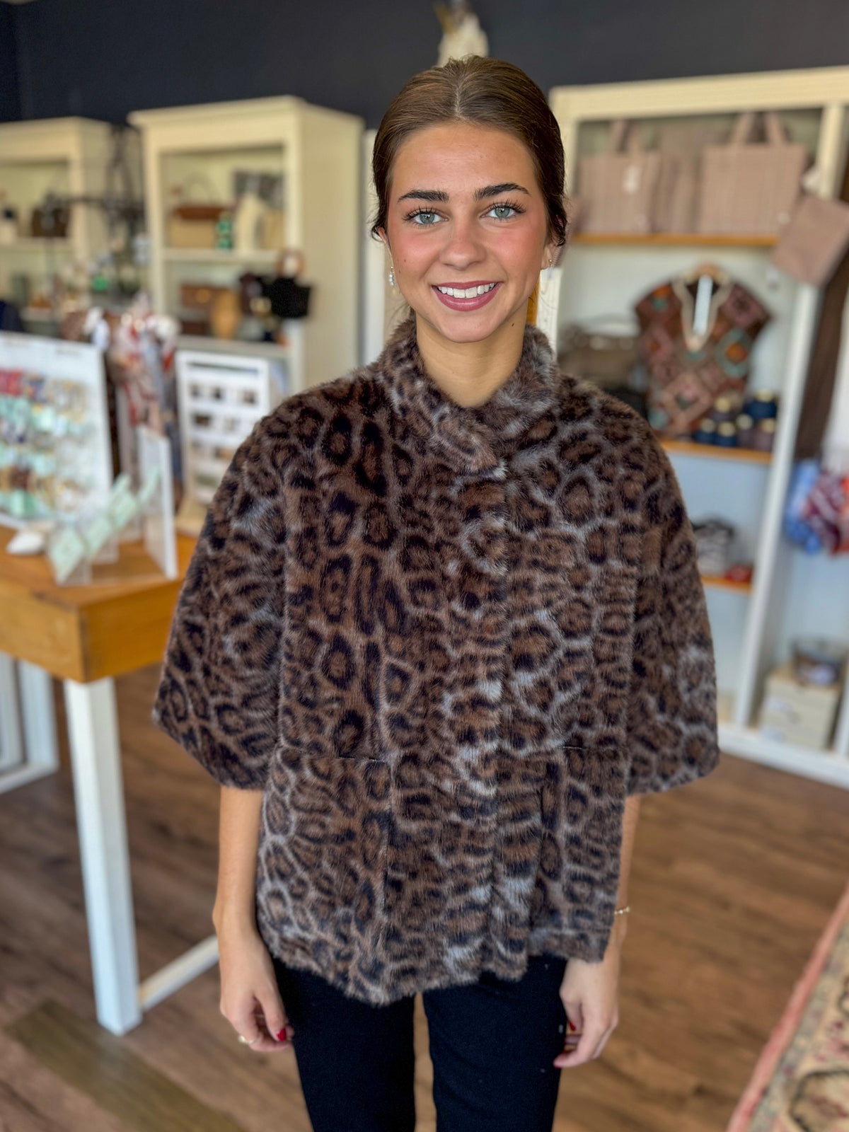 Faux Fur Capelet in Leopard