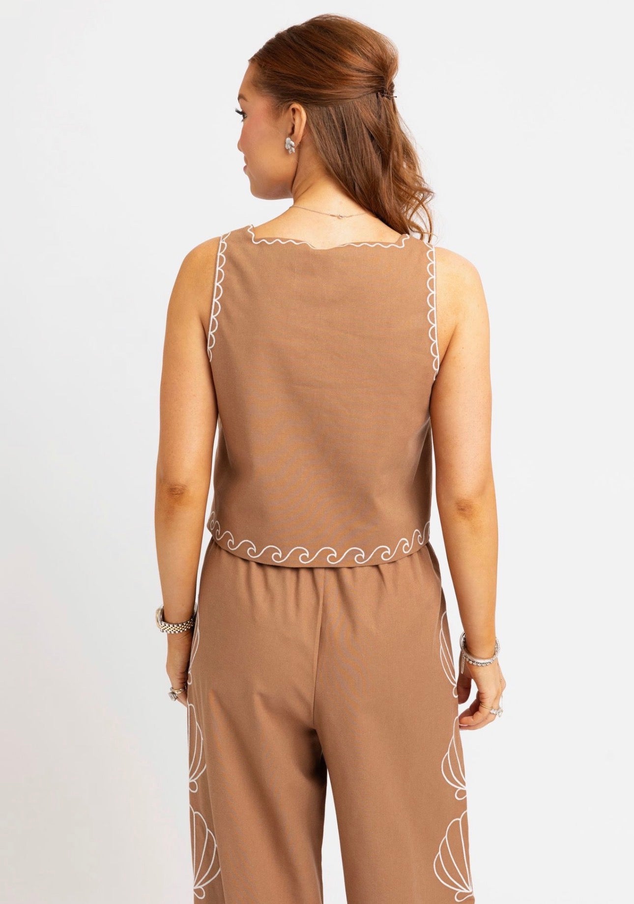 Shell Embroidered Pant