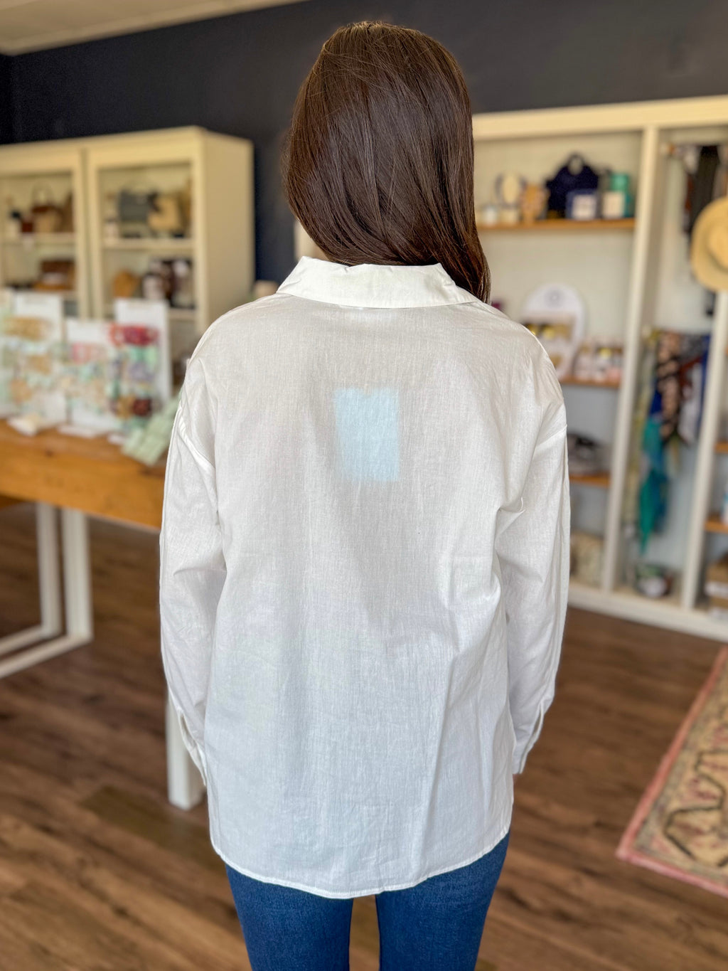 Flower Appliqué Blouse￼