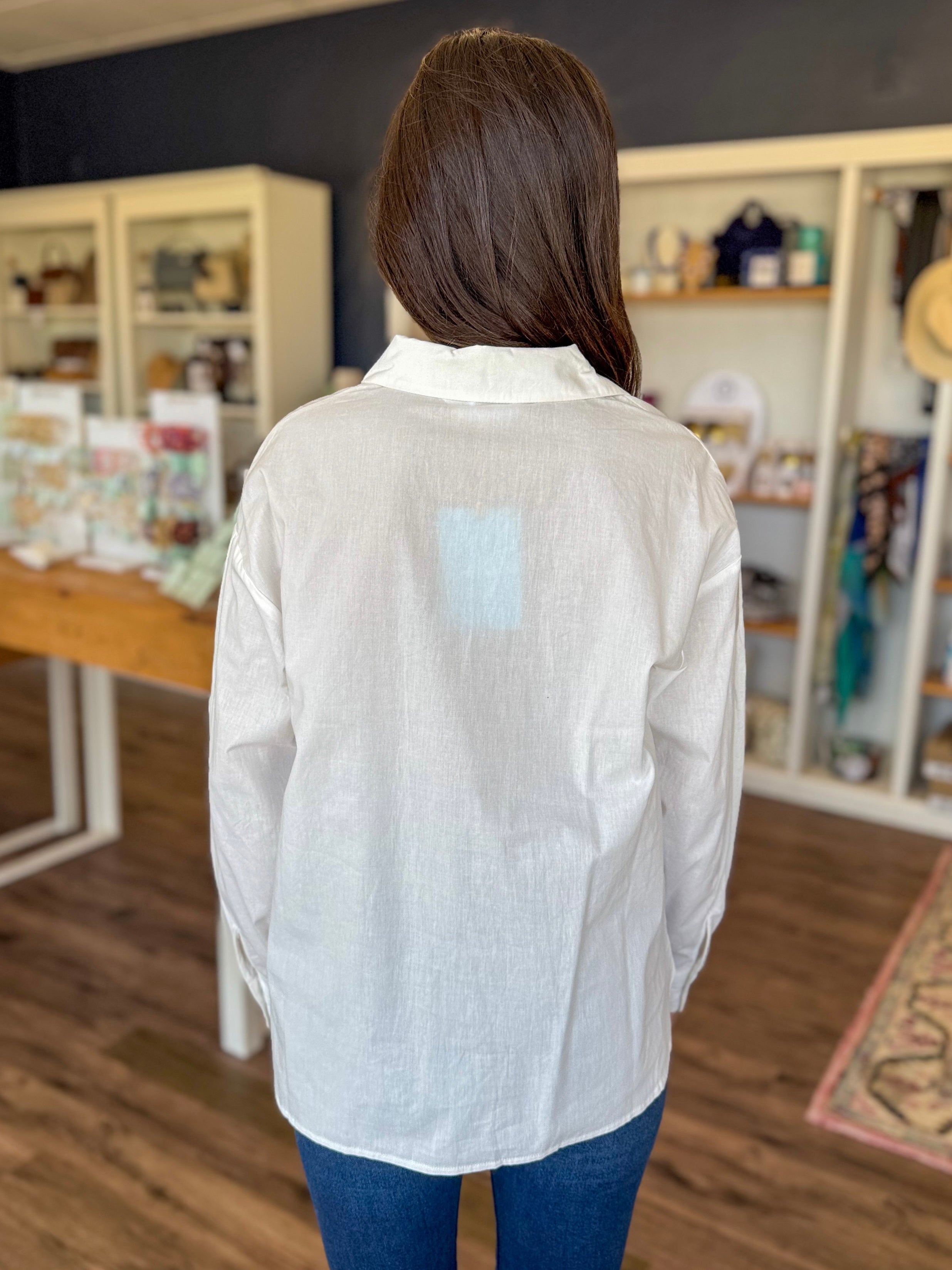 Flower Appliqué Blouse￼