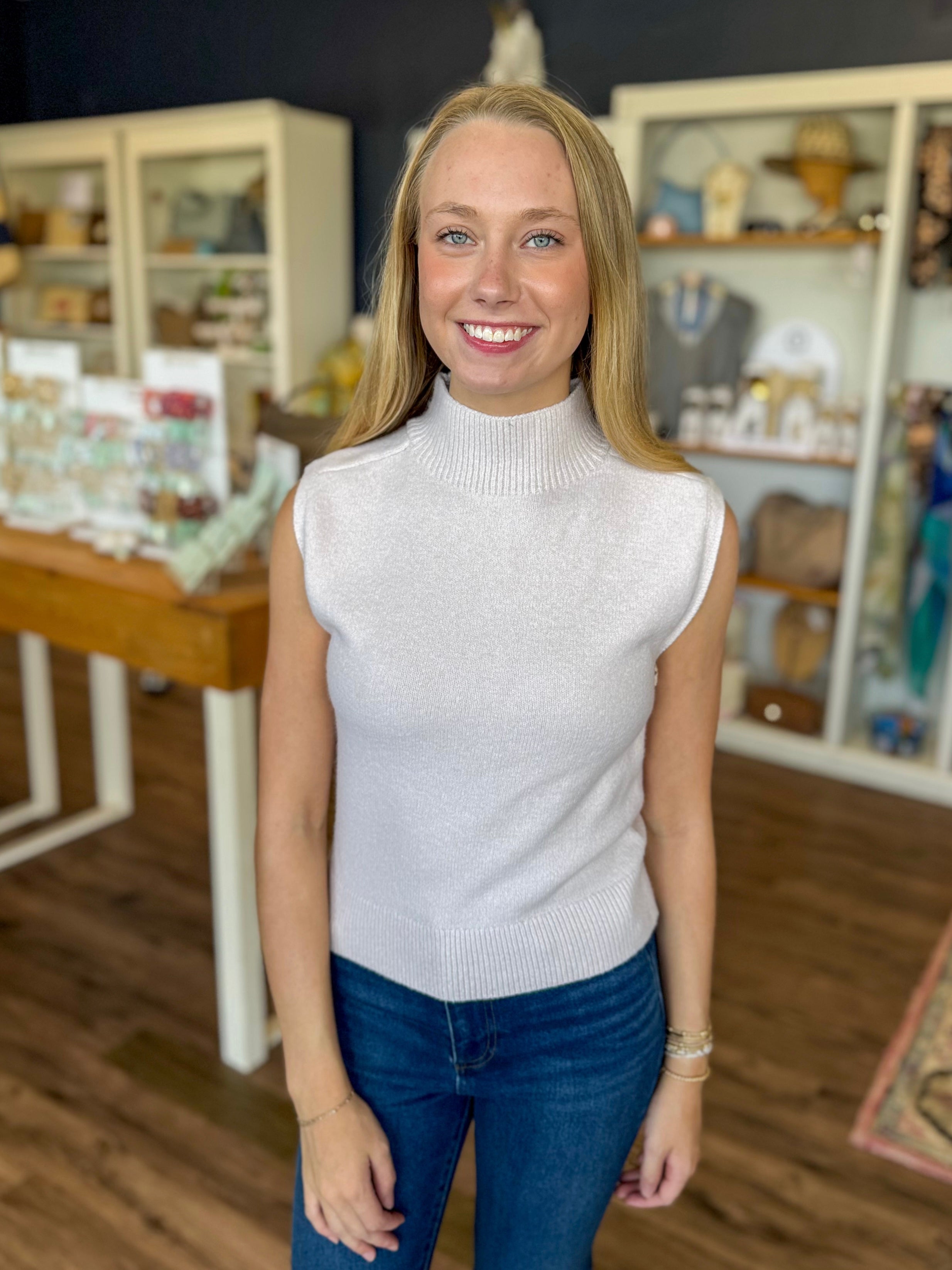 Ace Top in White Lotus