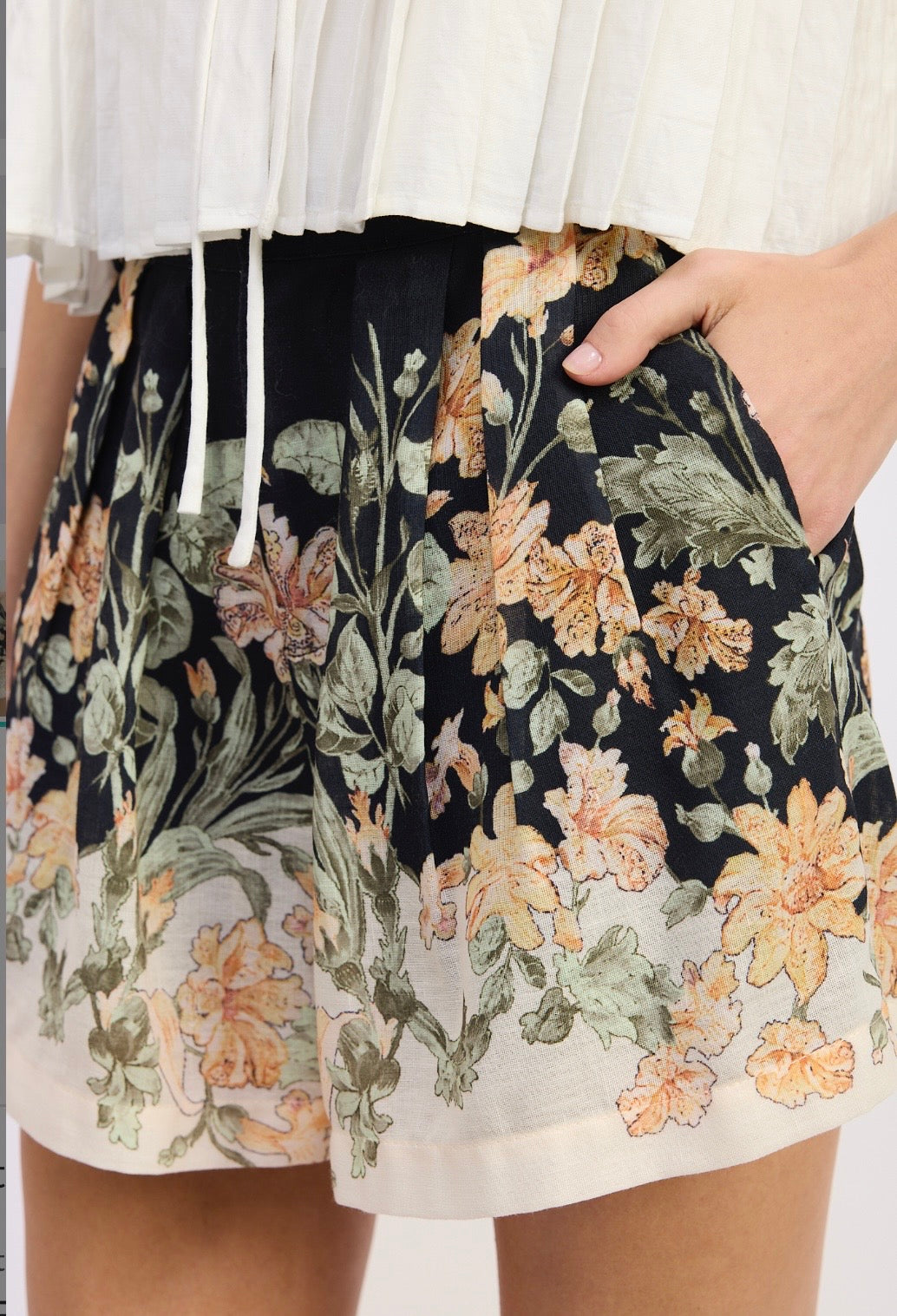 Iris Black Ginger Floral Shorts