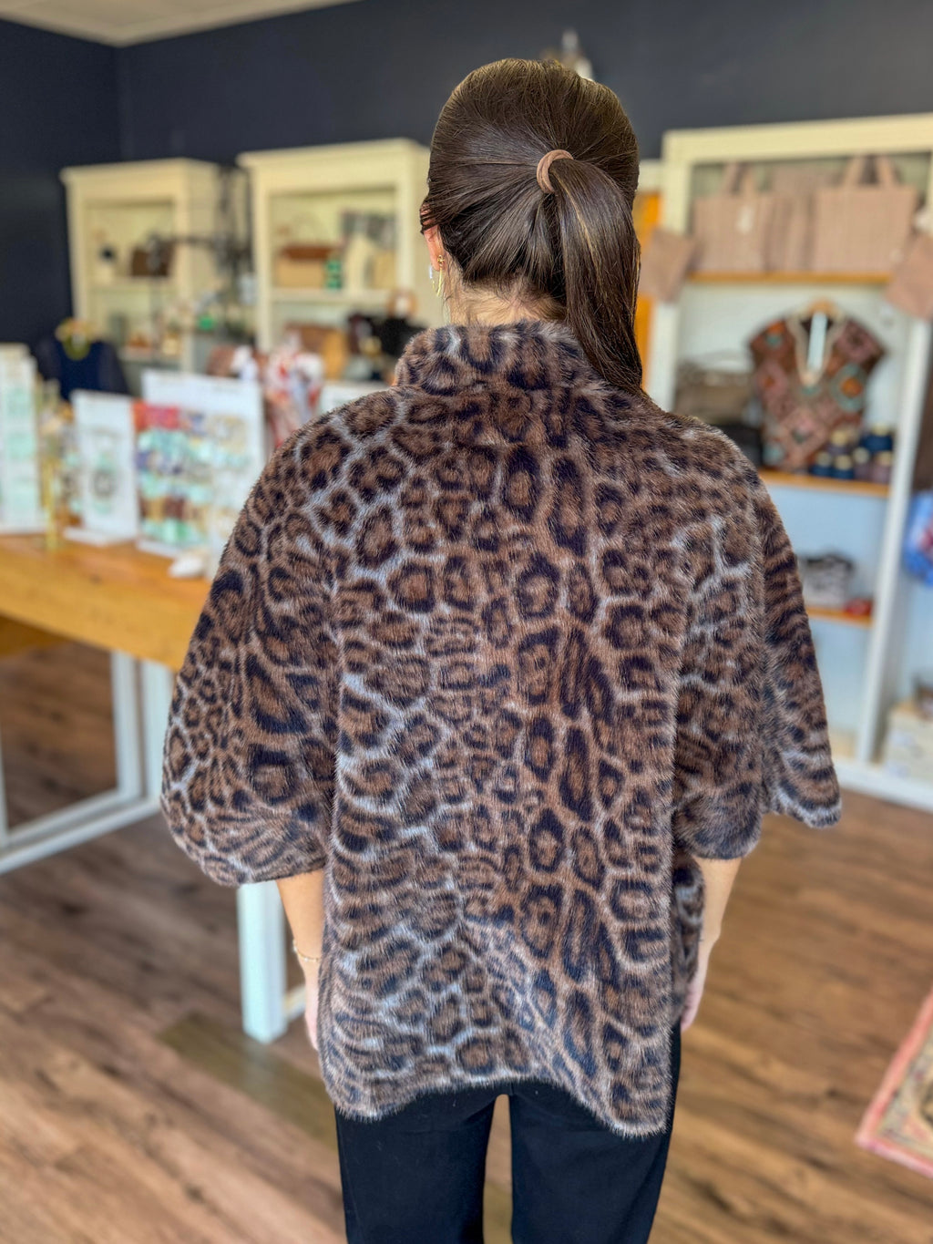 Faux Fur Capelet in Leopard