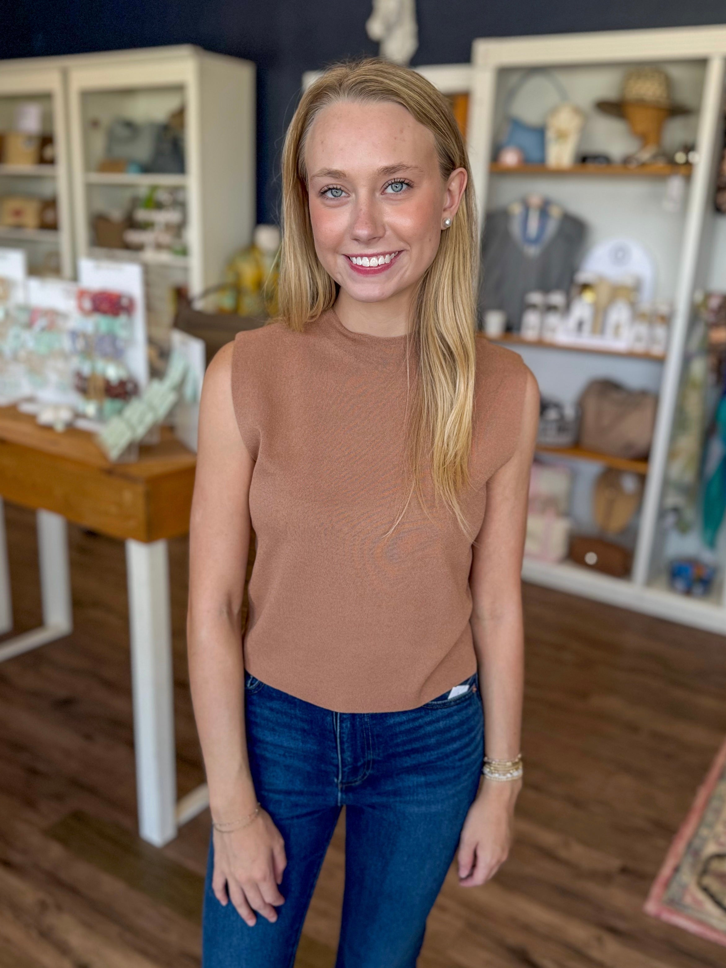 Betty Solid Top in Milk Tea