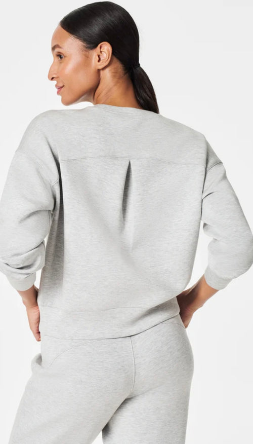 Air Essentials Crew in Light Heather Grey